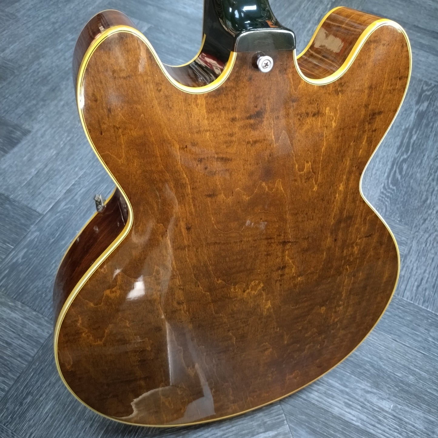 Gibson ES-150D ~ Walnut [1973]