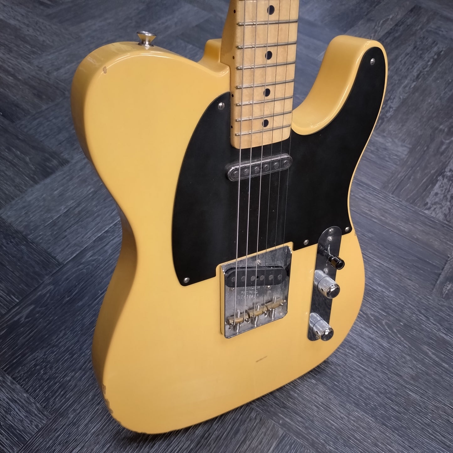 Fender American Vintage 52 Telecaster ~ Butterscotch Blonde [2017]