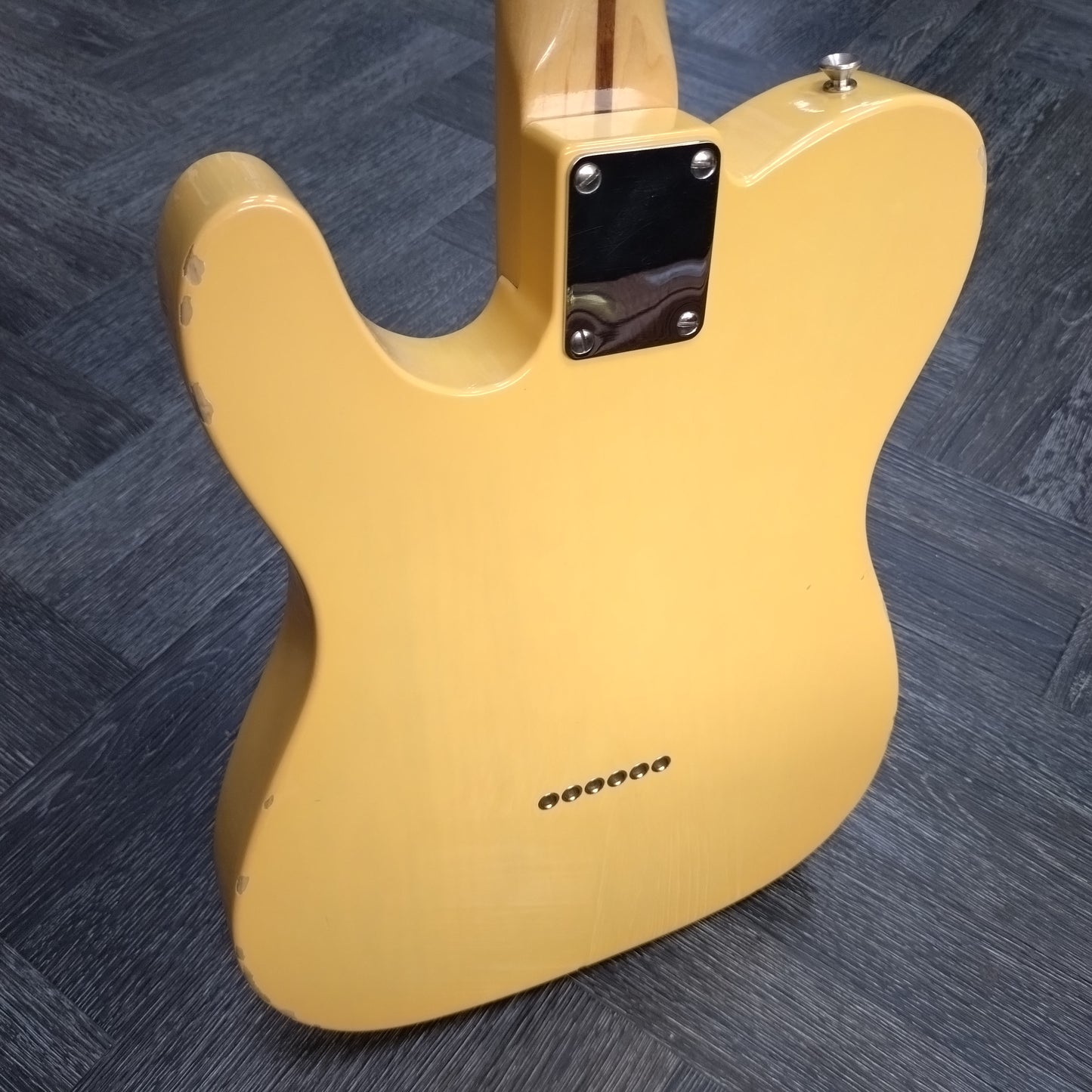 Fender American Vintage 52 Telecaster ~ Butterscotch Blonde [2017]