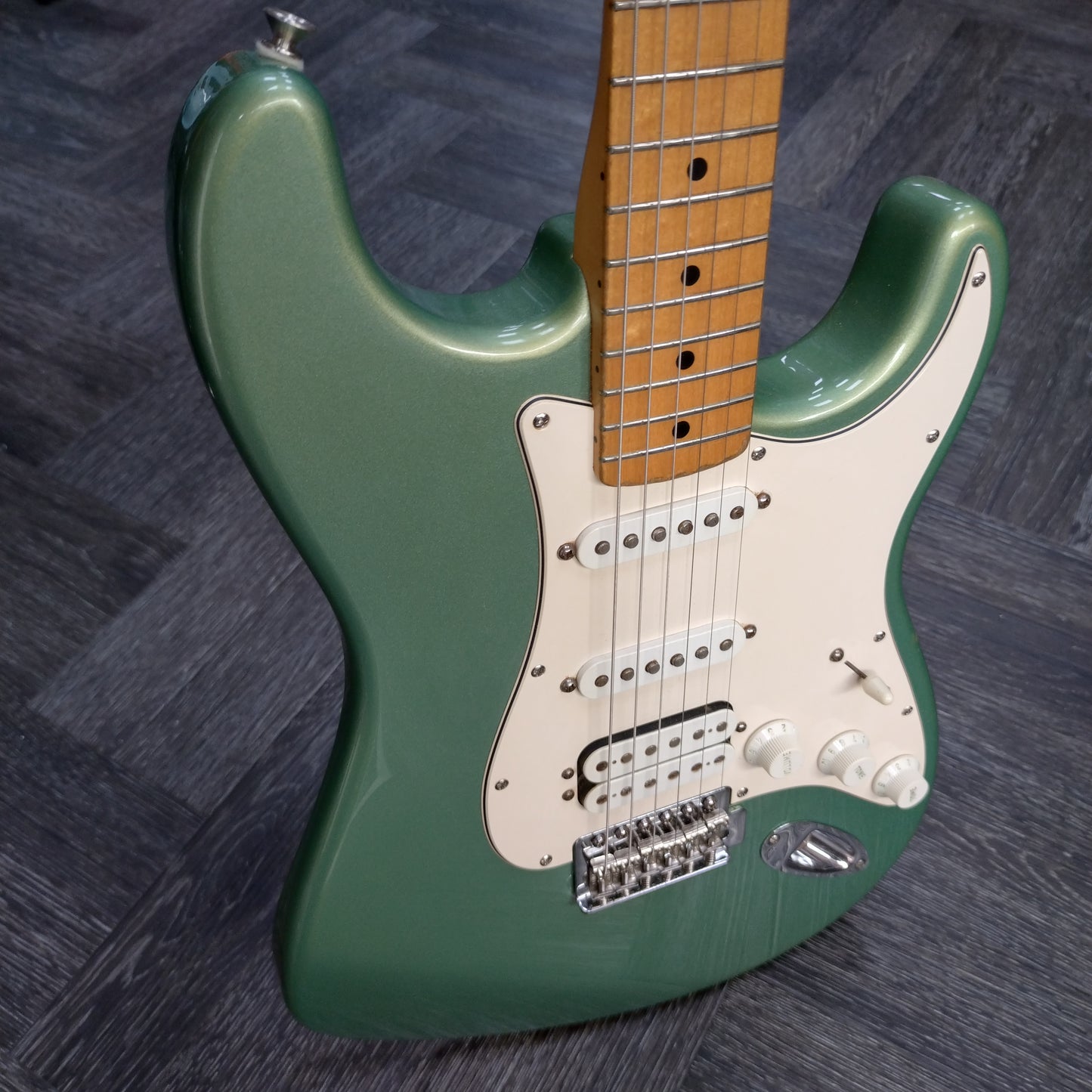 Fender Standard Stratocaster HSS ~ Sage Green [2002]