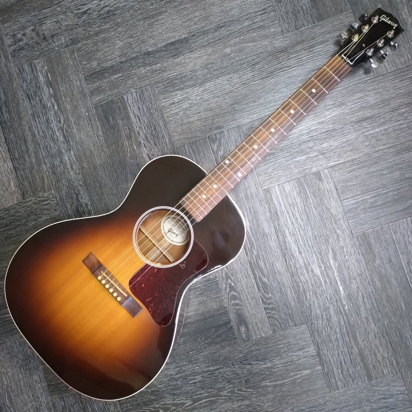 Gibson L-00 Standard ~ Vintage Sunburst [2015]