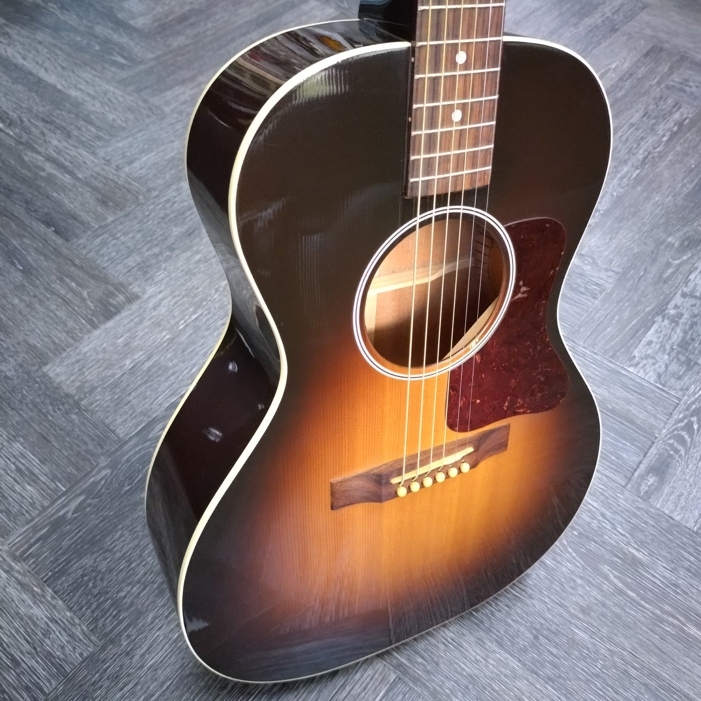 Gibson L-00 Standard ~ Vintage Sunburst [2015]