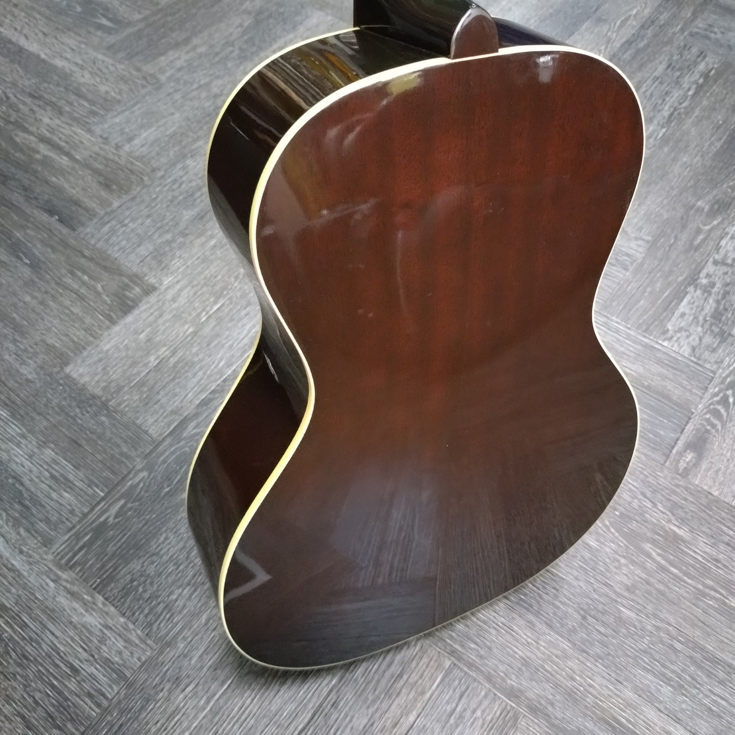 Gibson L-00 Standard ~ Vintage Sunburst [2015]