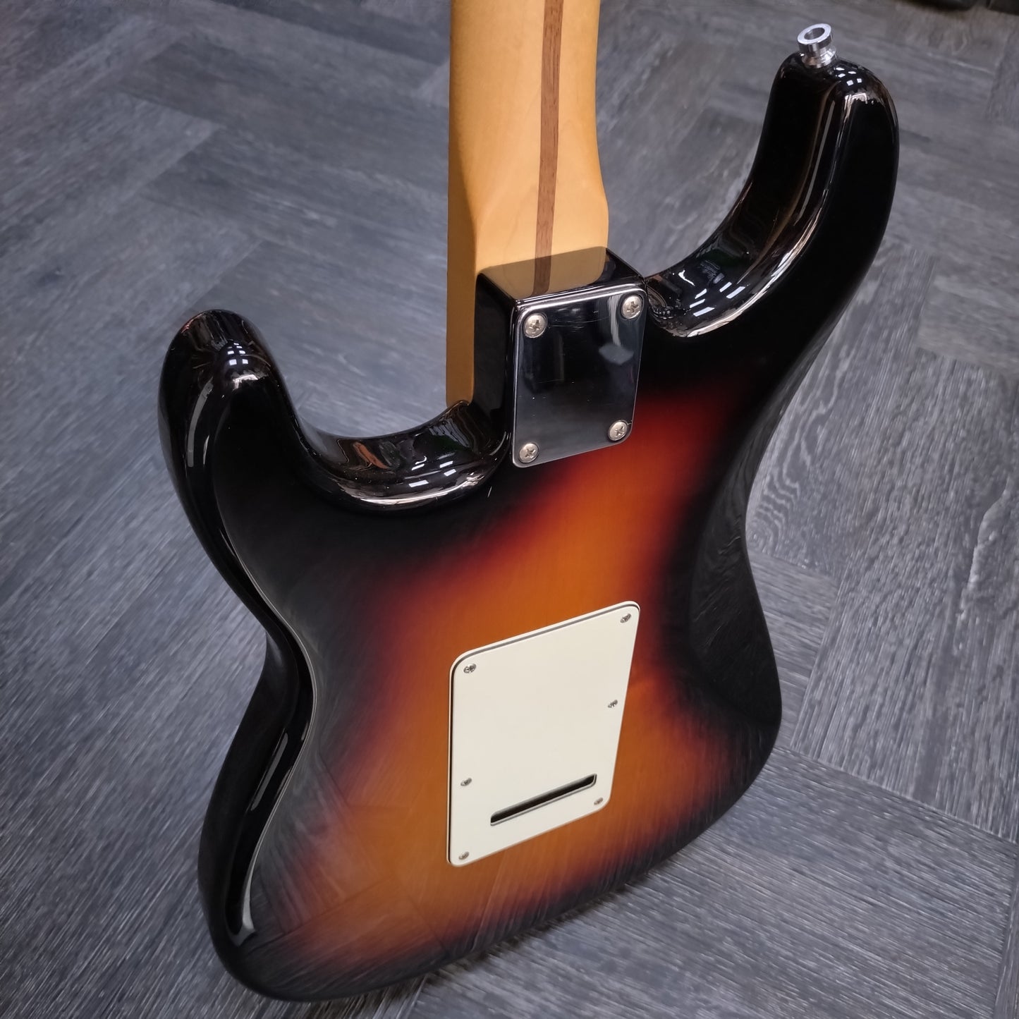 Fender Standard Stratocaster ~ 3-Tone Sunburst [2015]