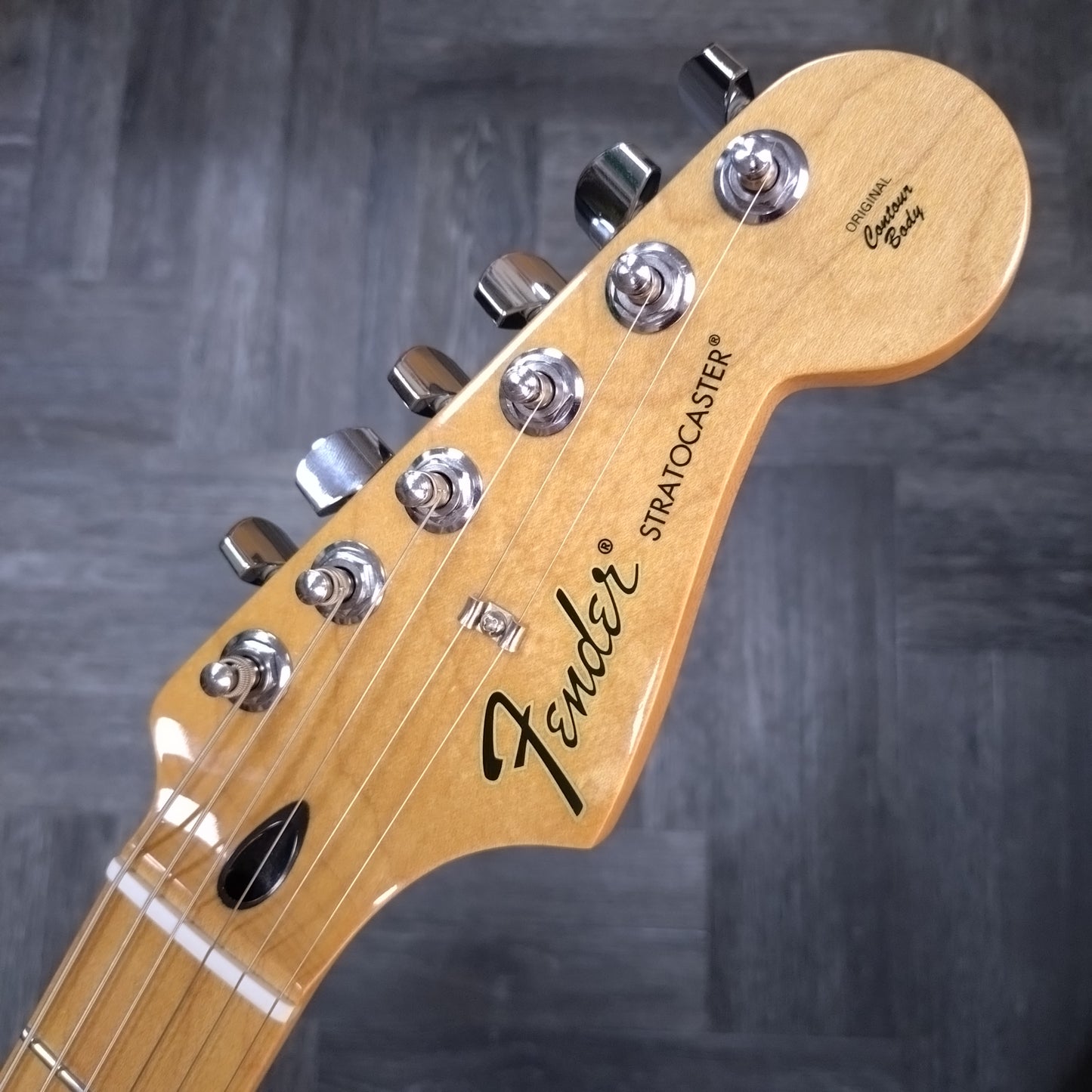 Fender Standard Stratocaster ~ 3-Tone Sunburst [2015]