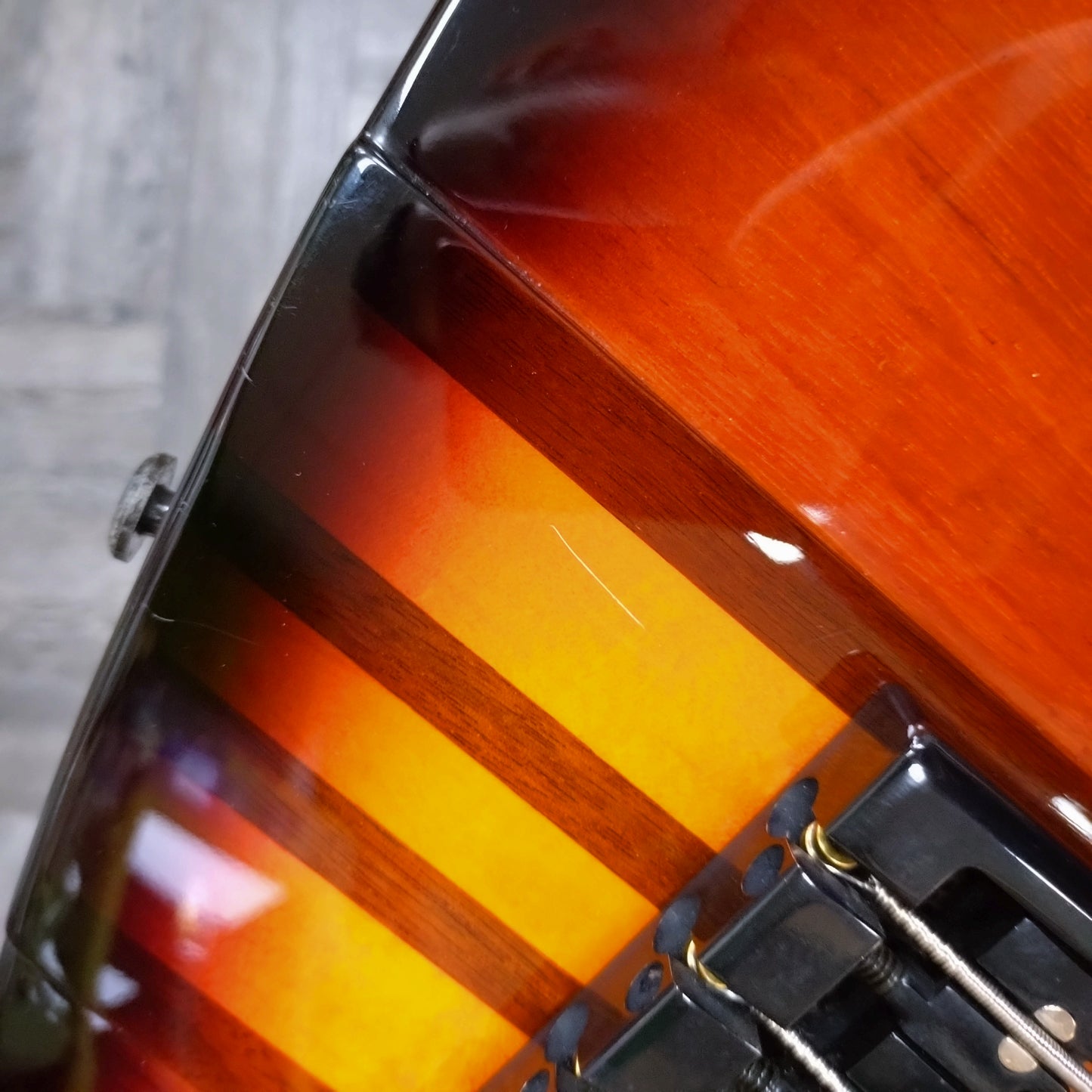 Epiphone T-Bird Pro ~ Vintage Sunburst [2012]