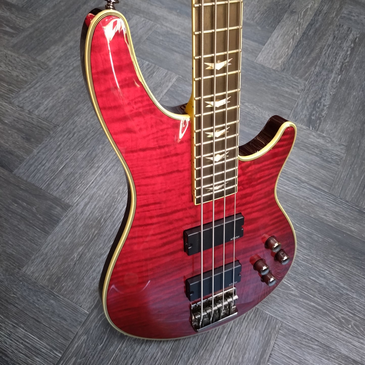 Schecter Omen Extreme-4 ~ Black Cherry [2018]