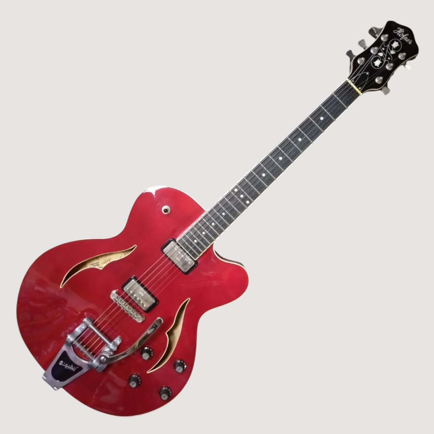 Hofner Verythin Singlecut ~ Transparent Red [2012]