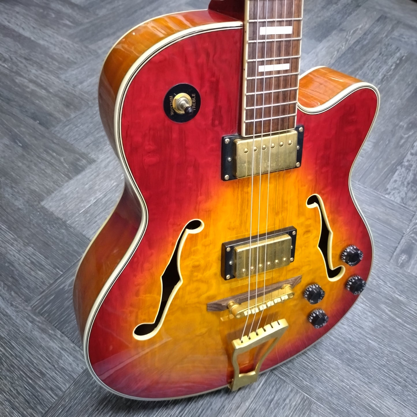 Wesley EX-100 OS ~ Cherry Sunburst [Used]