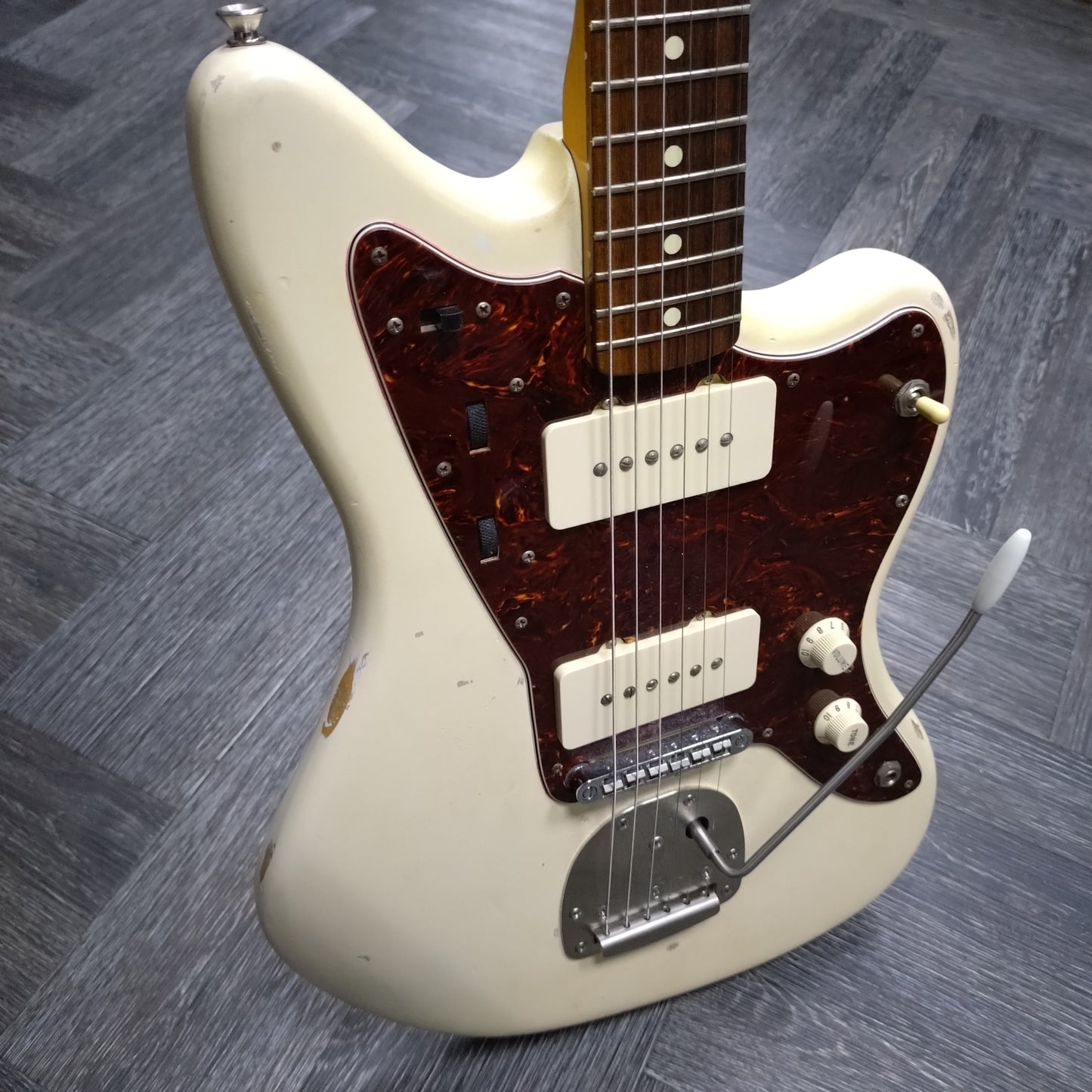 Fender Classic Player Jazzmaster ~ Olympic White Refin [2011]