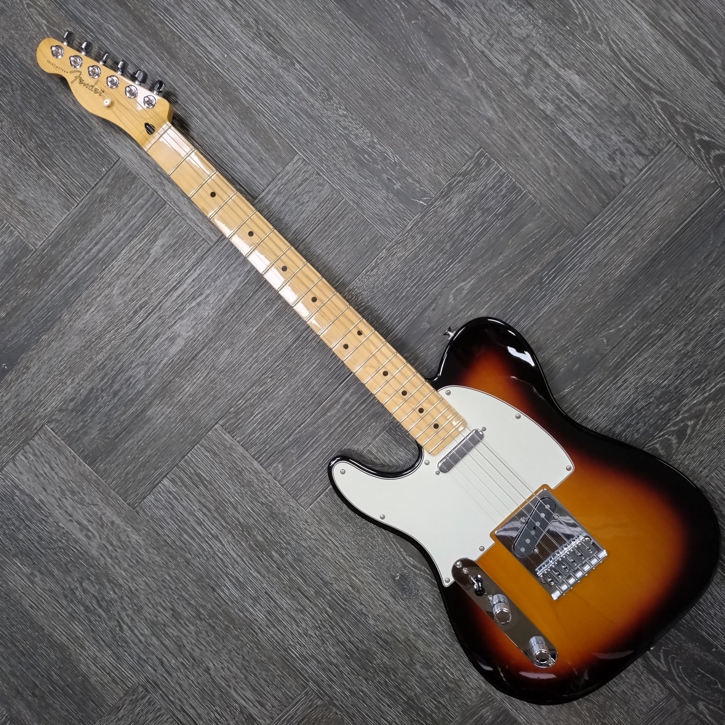 Fender Player Telecaster Left-Hand ~ 3 Tone Sunburst [2021]