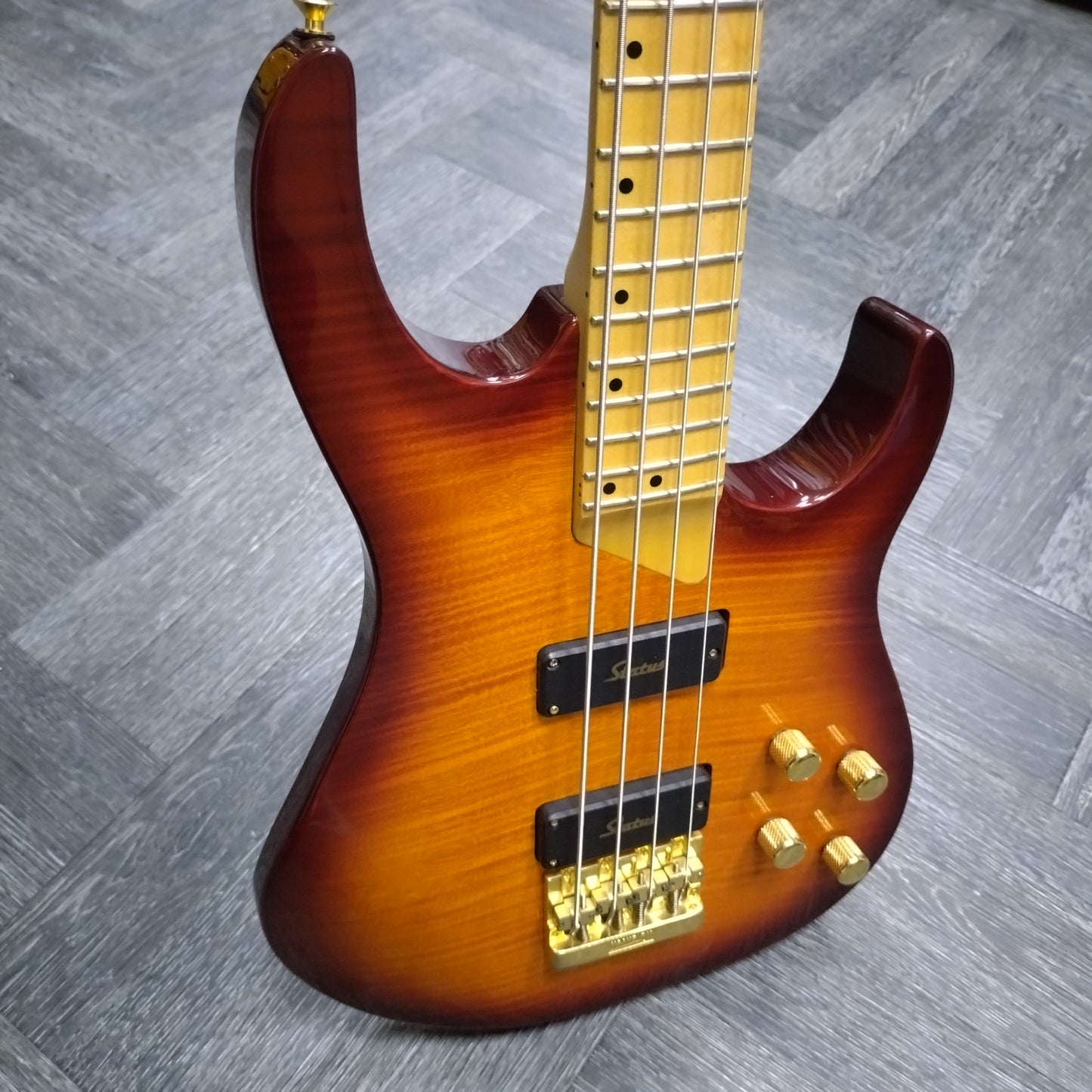 Washburn MB-8 Mercury Bass ~ Flame Vintage Sunburst  [1992]