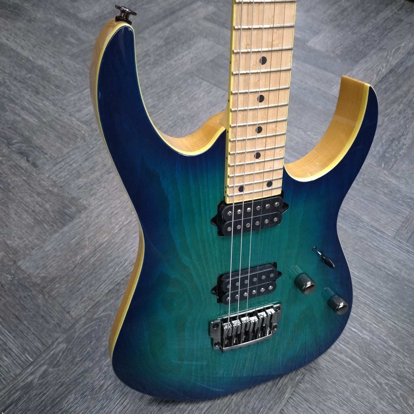 Ibanez Prestige RG652AHMFX ~ Nebula Green Burst [2024]