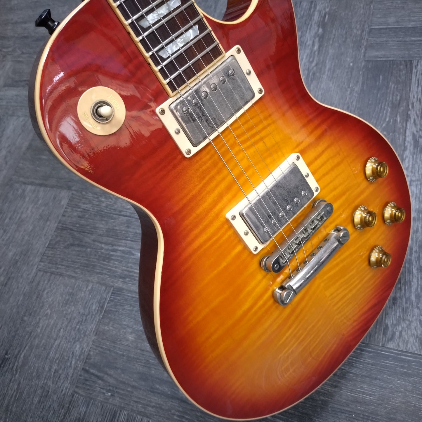 Gibson Les Paul Standard Premium Plus ~ Heritage Cherry Sunburst [2003]