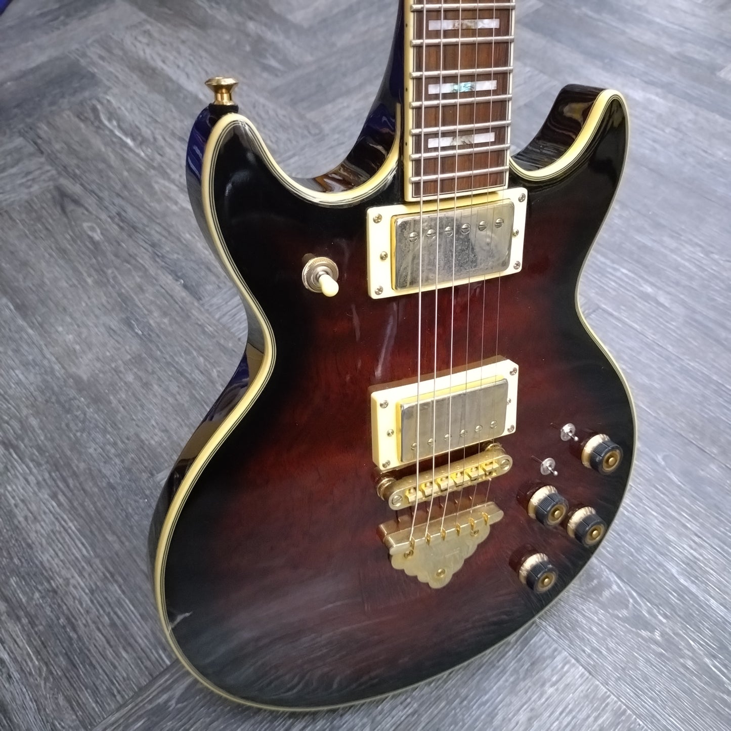 Ibanez Artist AR325 ~ Dark Brown Sunburst [2015]