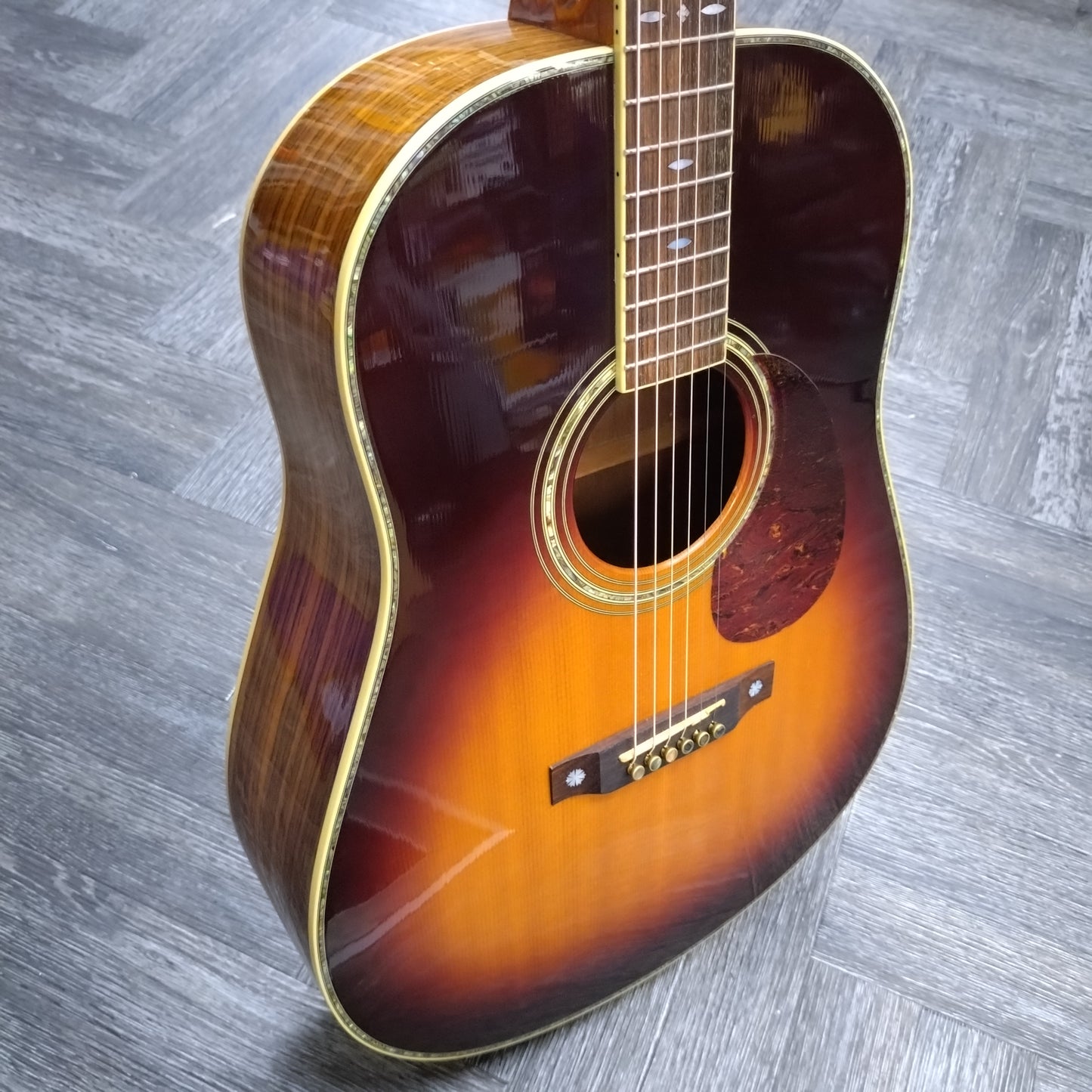 Crafter TR060 Southern Jumbo ~ Violin Sunburst [2003]