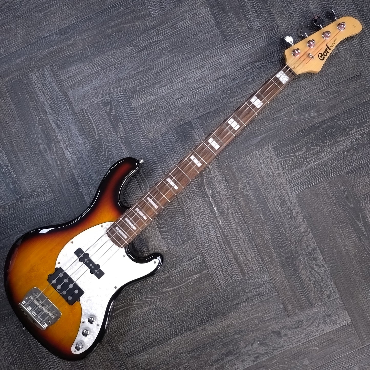 Cort GB334A Active Bass ~ Sunburst [2003]