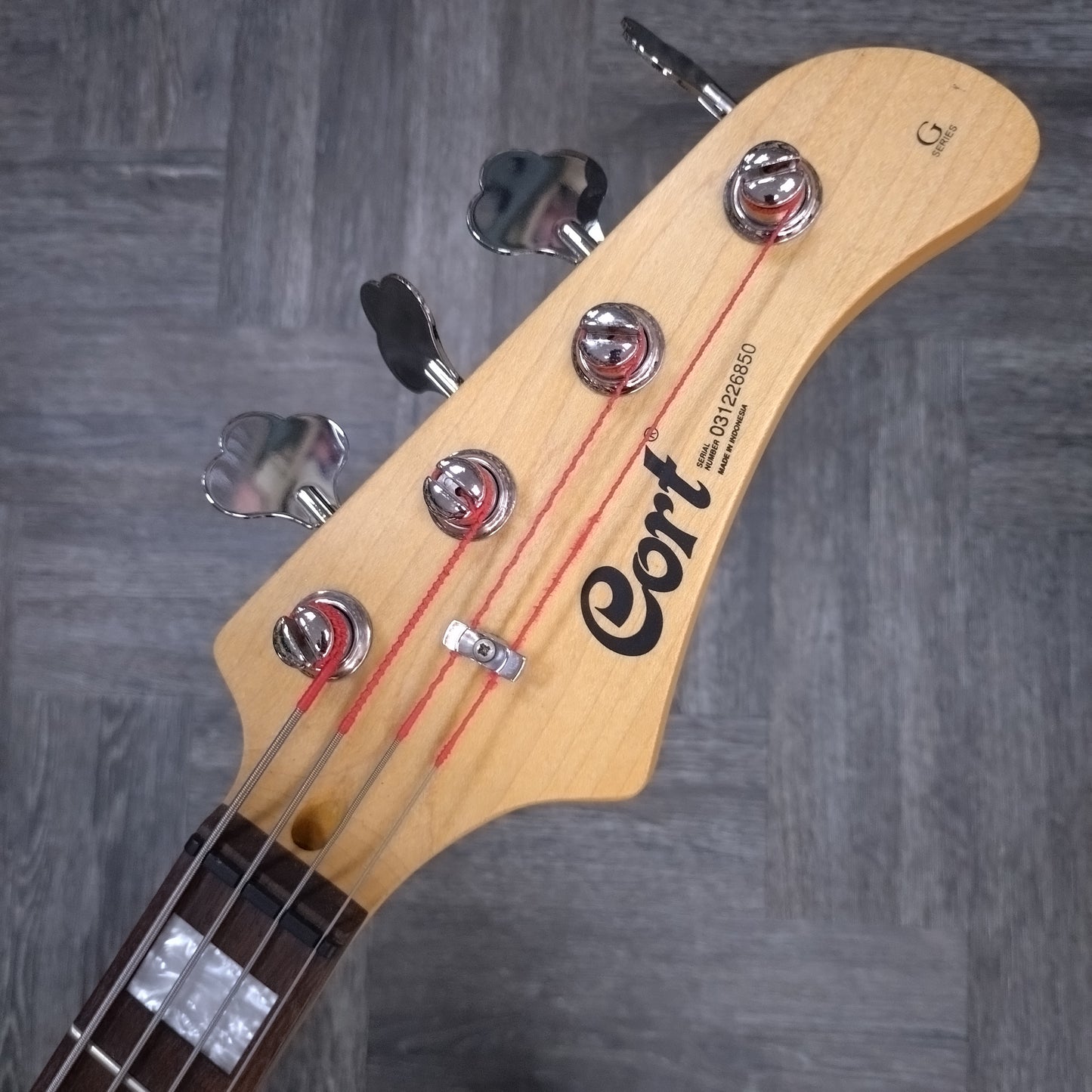 Cort GB334A Active Bass ~ Sunburst [2003]