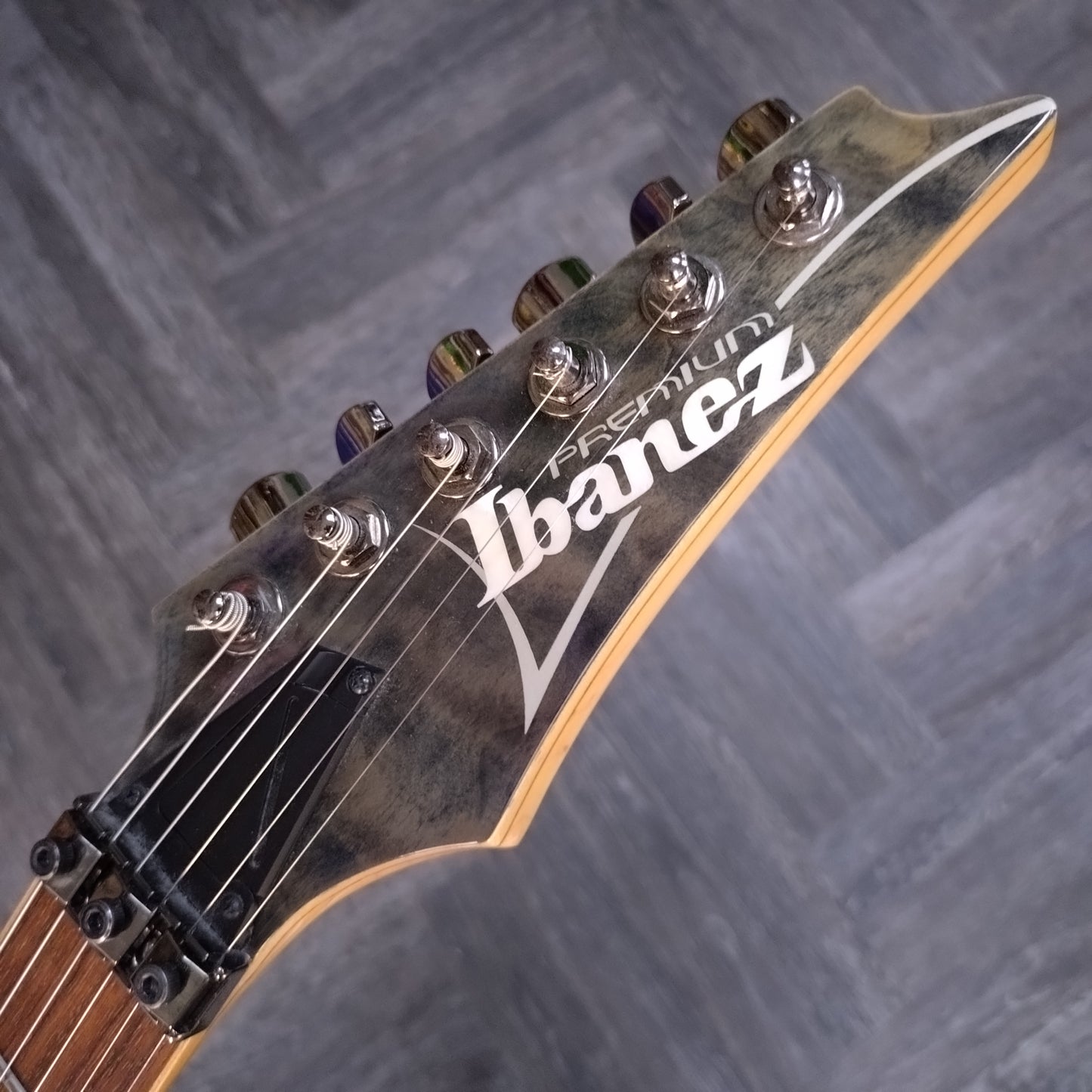 Ibanez Premium RG870QMZ ~ Ice Black [2011]