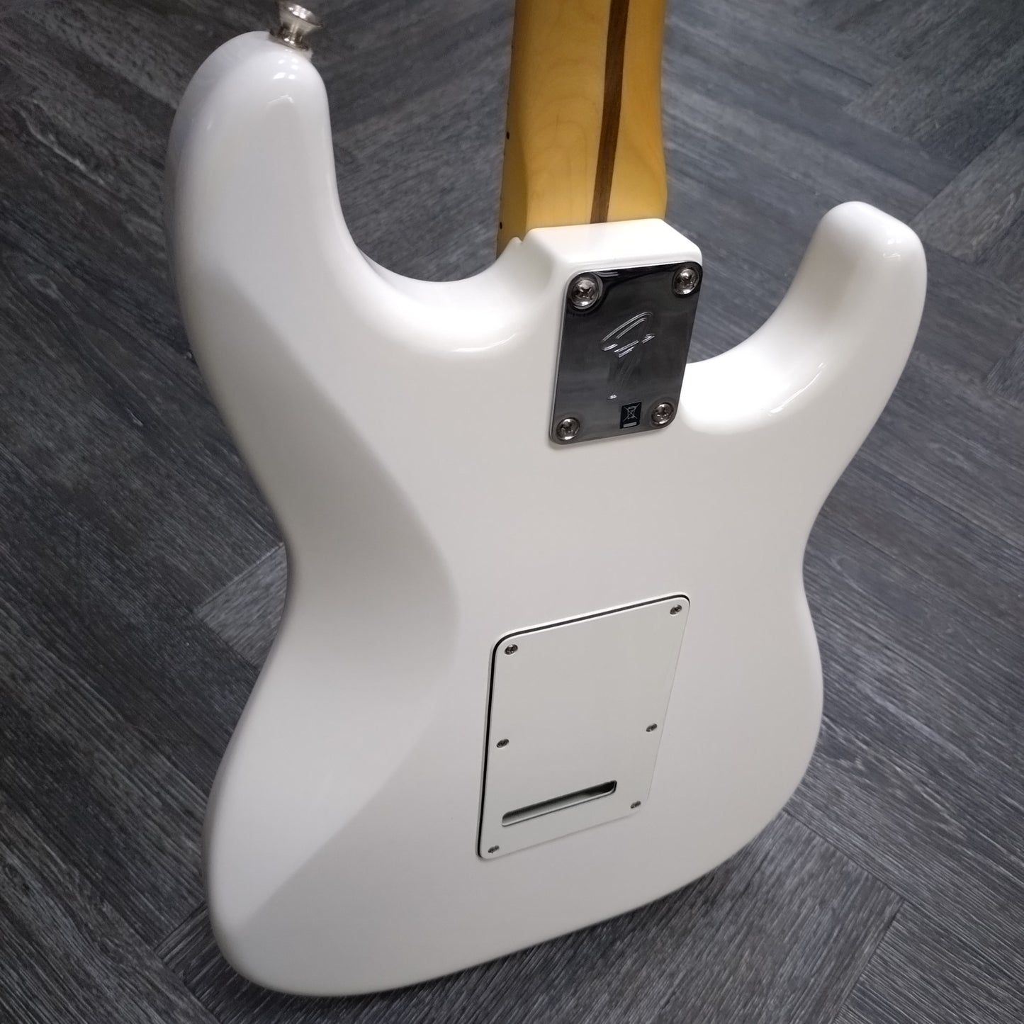 Fender Player Stratocaster Left-Handed ~ Polar White [2019]