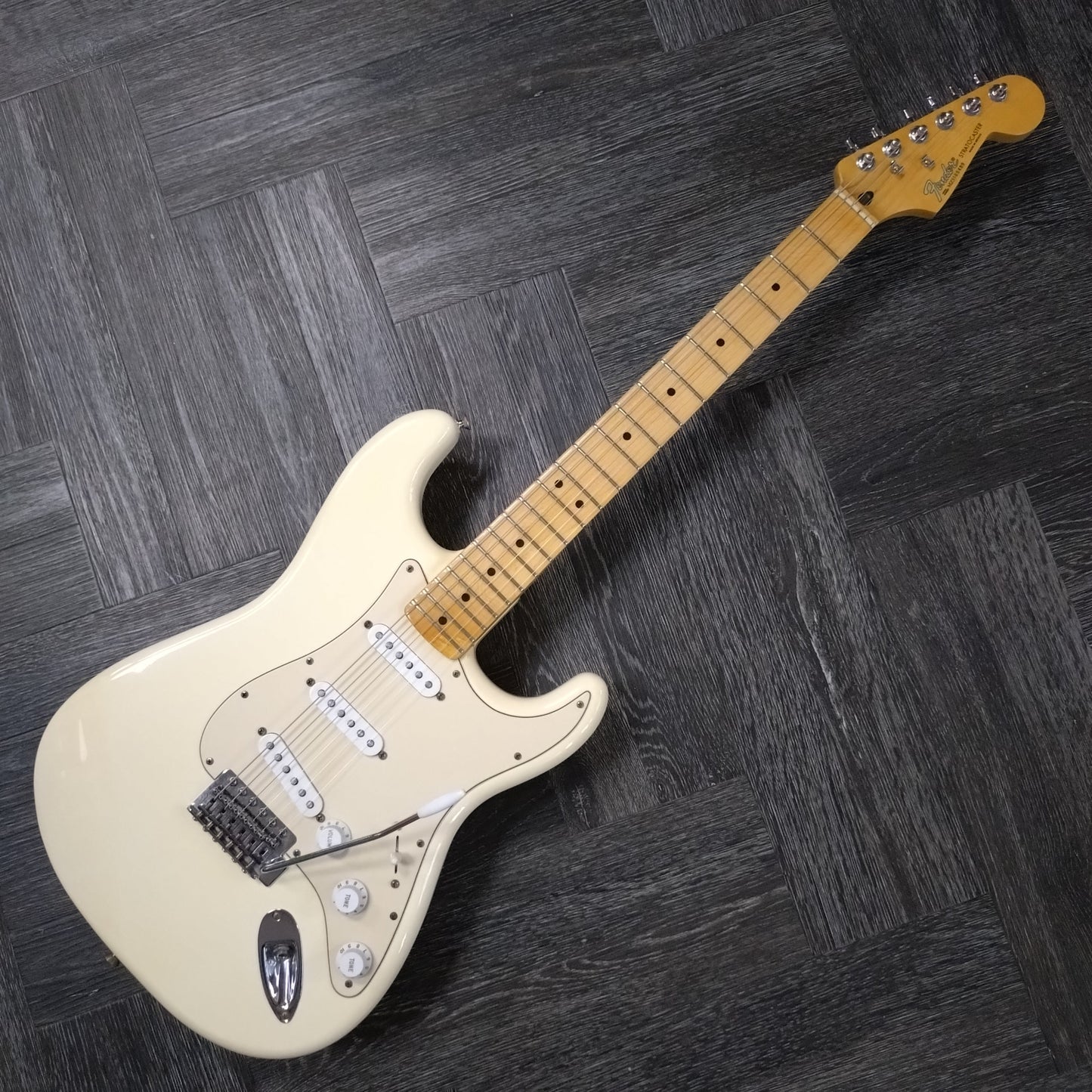 Fender Mexican Standard Stratocaster ~ Olympic White [2005]