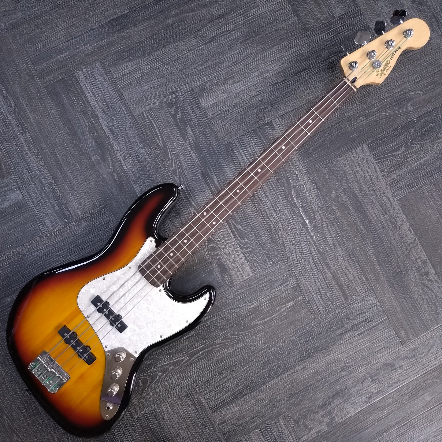 Squier Vintage Modified Jazz Bass ~ 3 Colour Sunburst [2012]