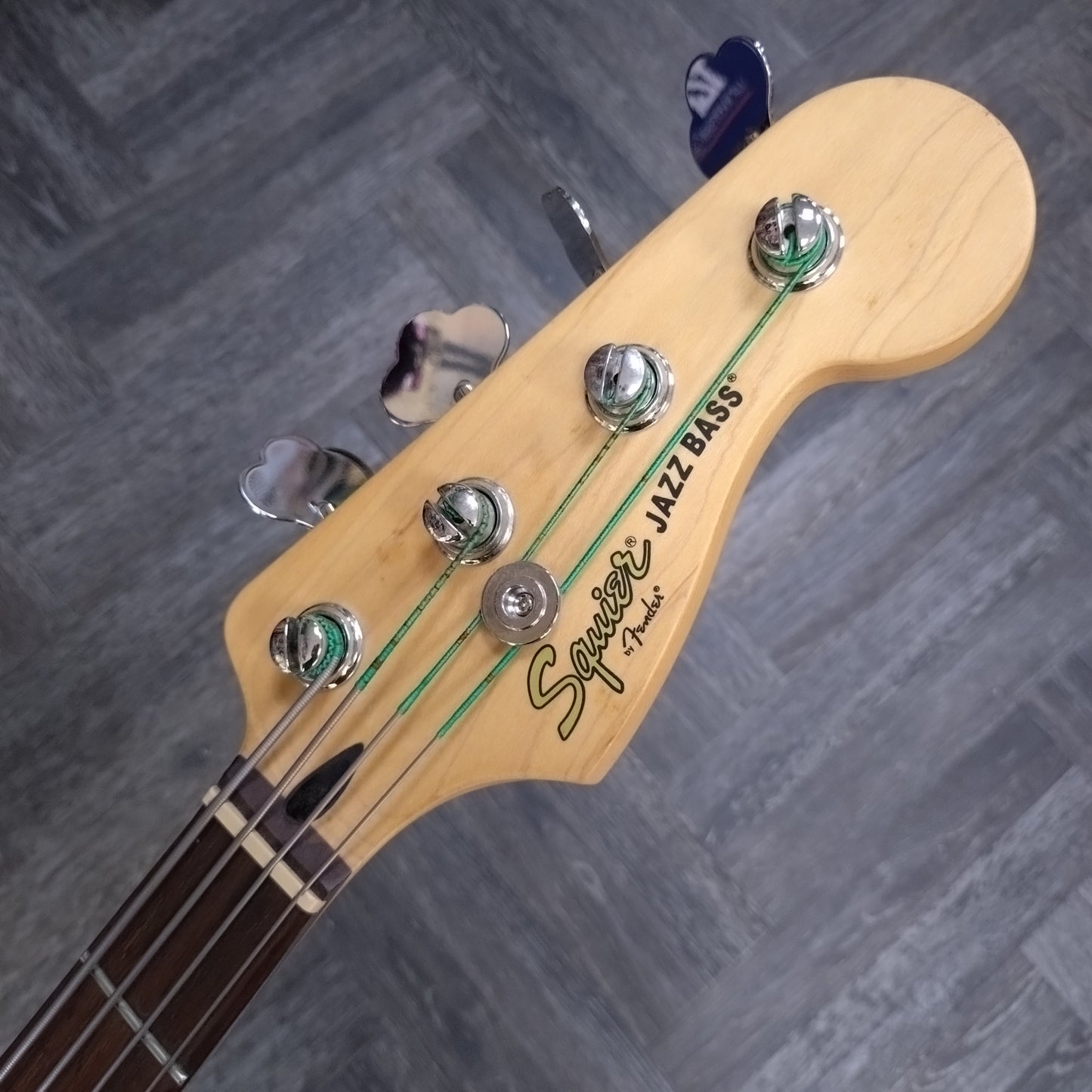 Squier Vintage Modified Jazz Bass ~ 3 Colour Sunburst [2012]