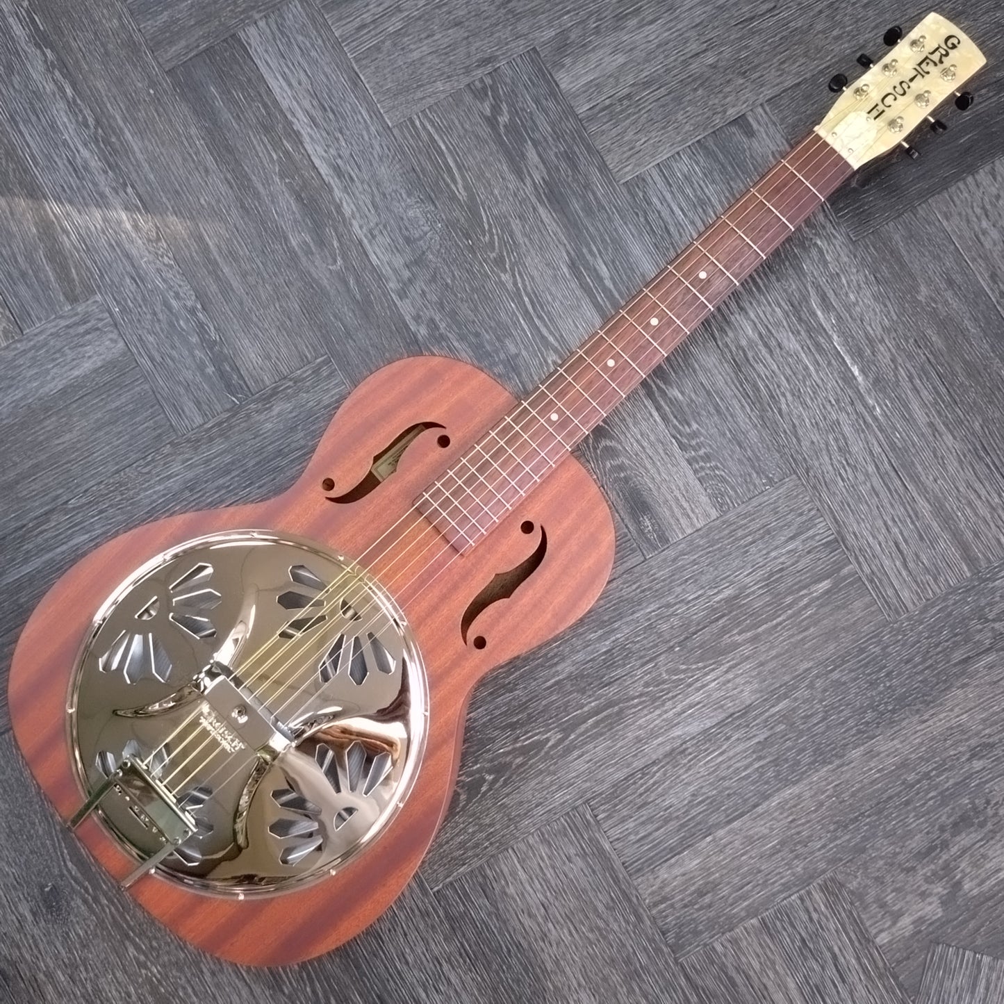 Gretsch G9200 Boxcar Round-Neck Resonator [2022]