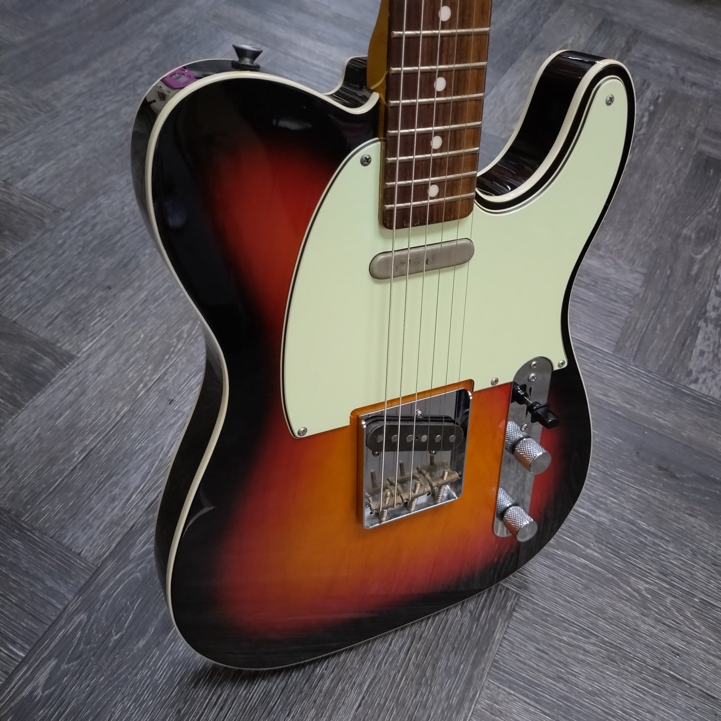 Squier Classic Vibe 60's Telecaster Custom ~ 3-Tone Sunburst [2011]