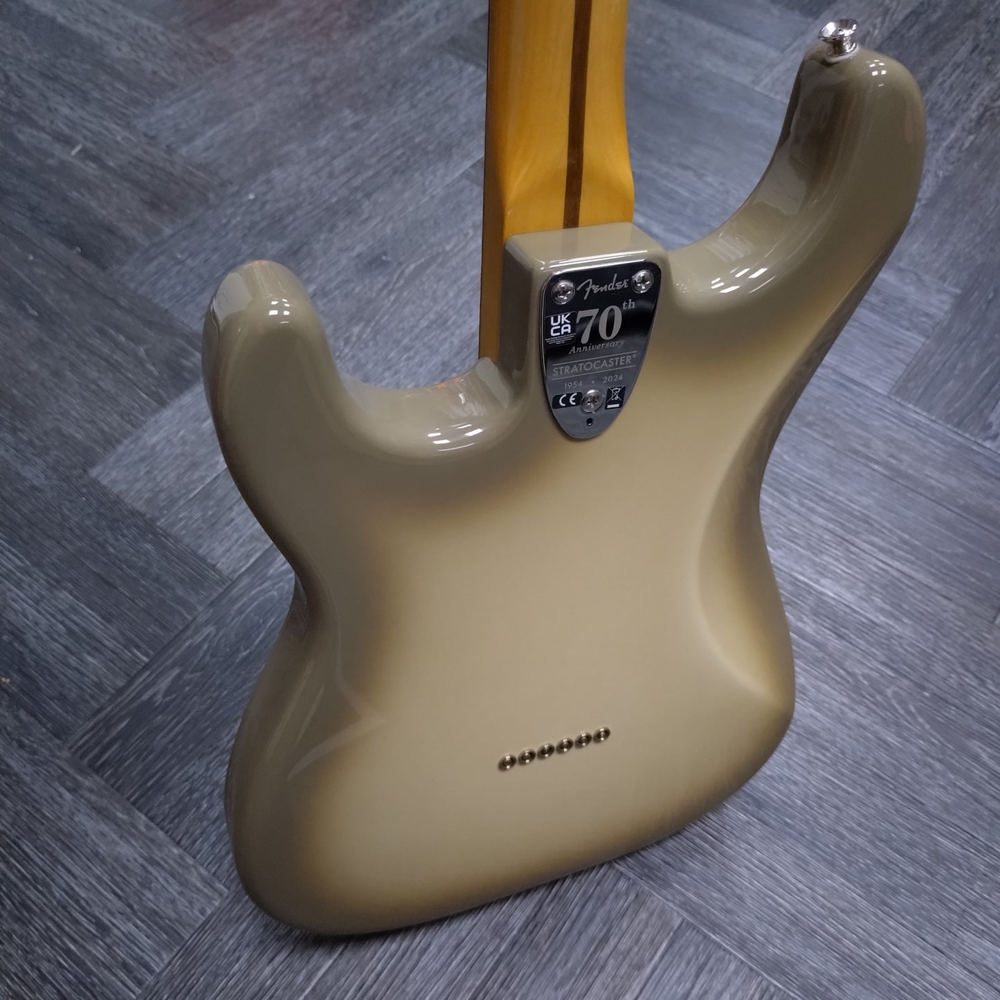 Fender 70th Anniversary Vintera® II Antigua Stratocaster® [2024]