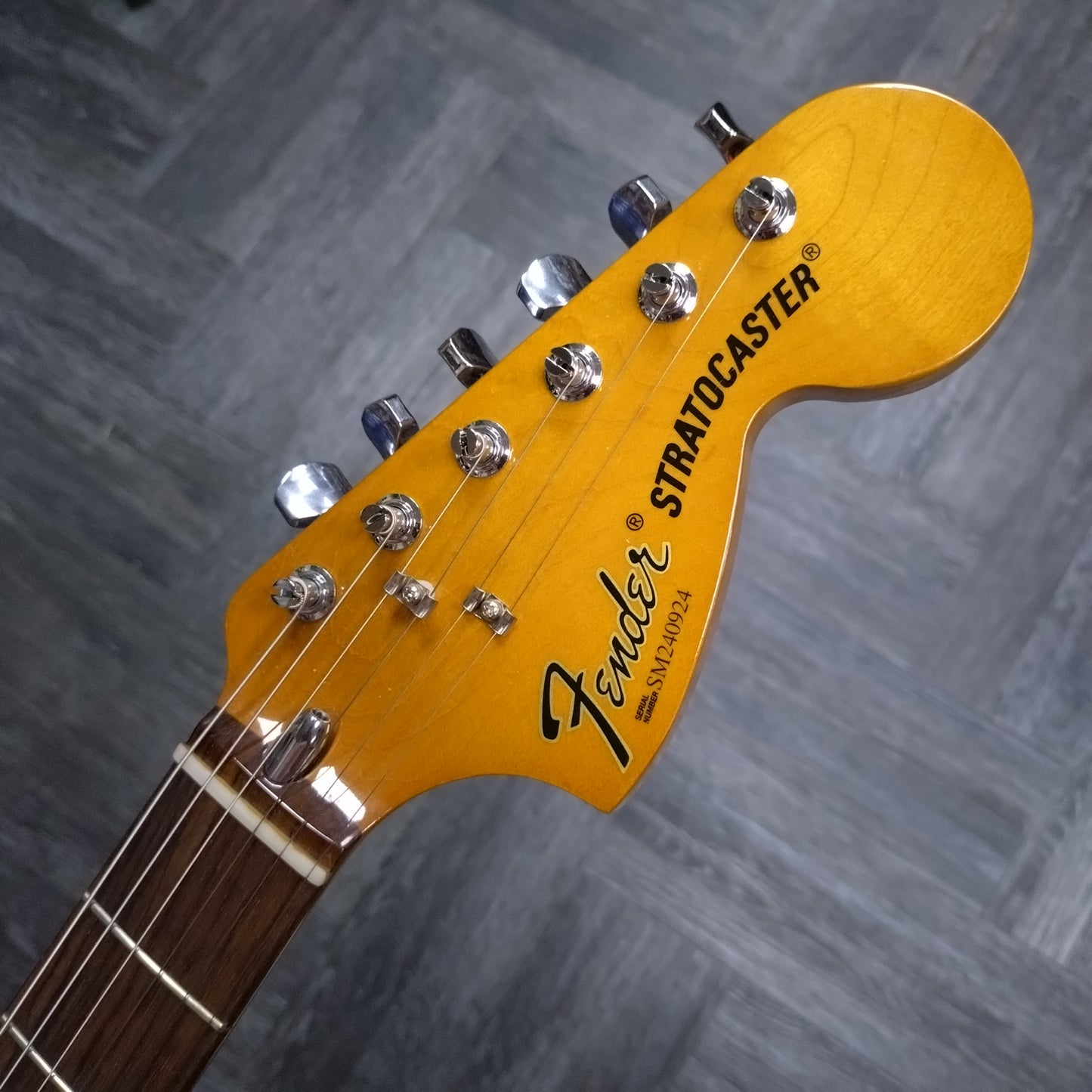 Fender 70th Anniversary Vintera® II Antigua Stratocaster® [2024]