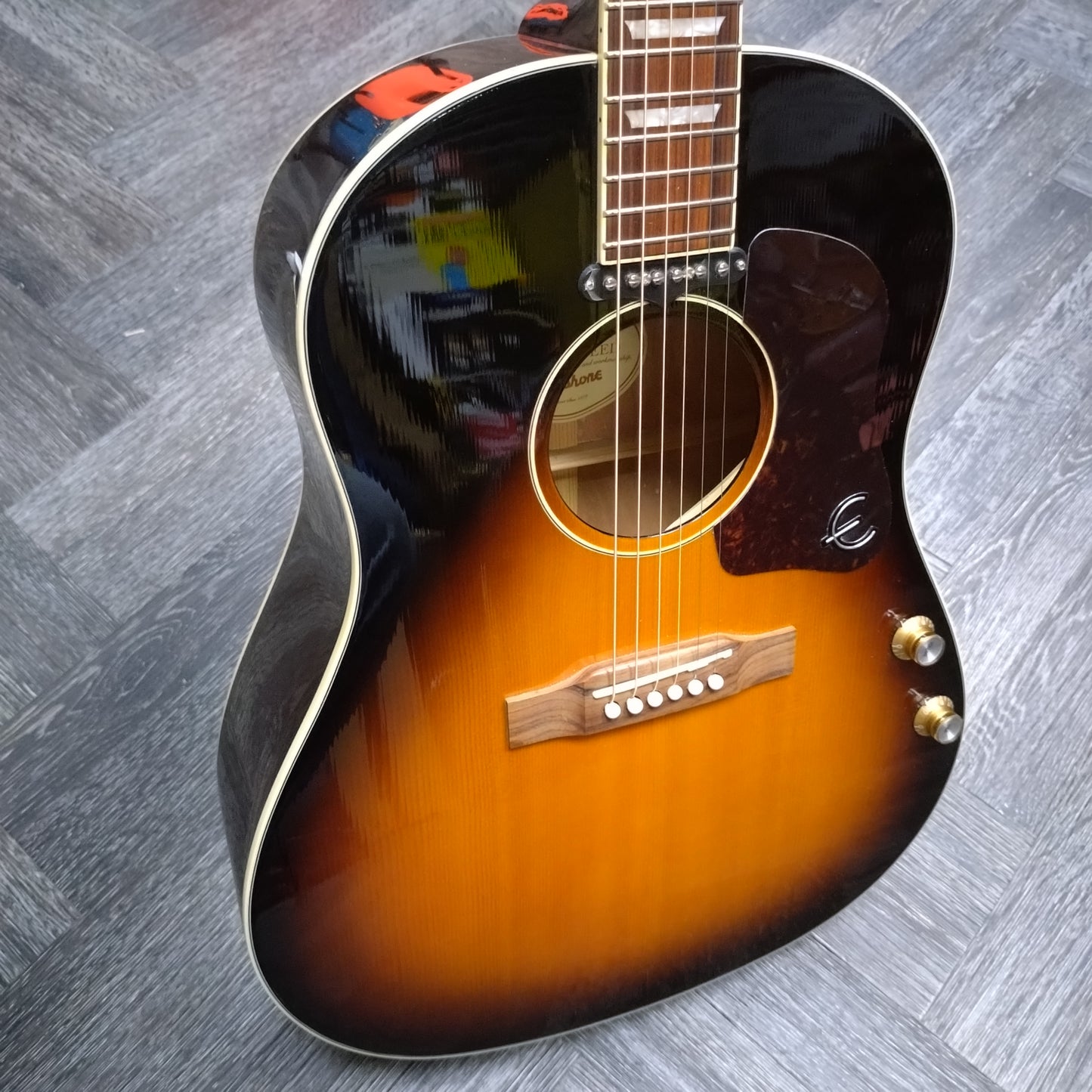 Epiphone Limited Edition EJ-160E ~ Vintage Sunburst [2019]