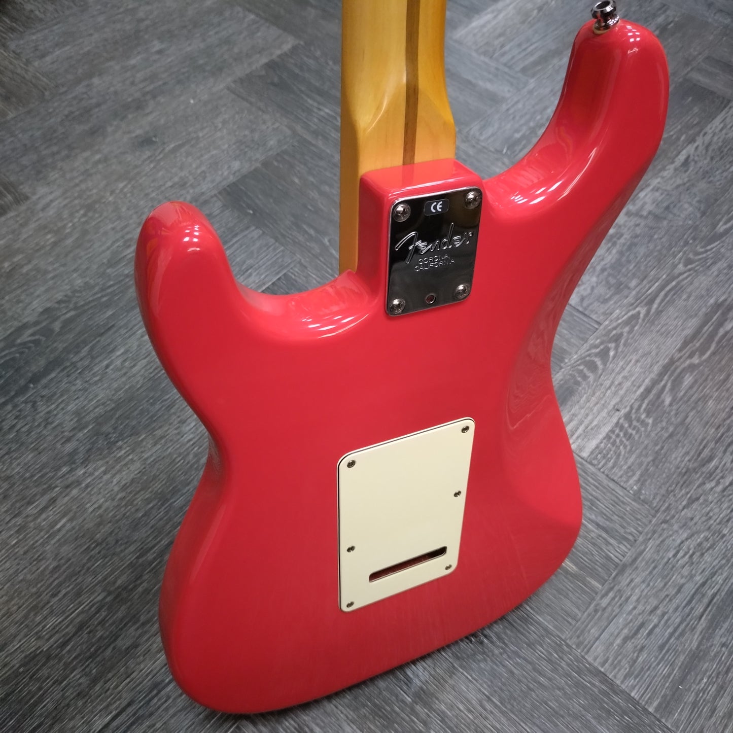 Fender American Series Stratocaster ~ Hot Rod Red [2000]