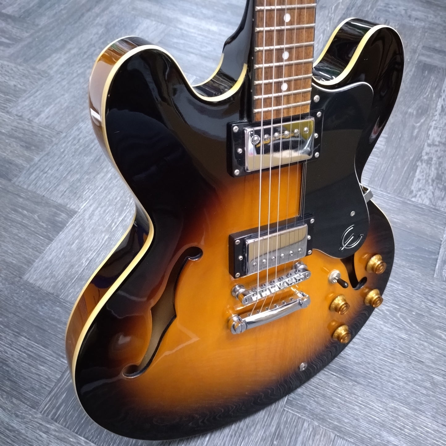 Epiphone Dot (Peerless Factory) ~ Vintage Sunburst [2009]