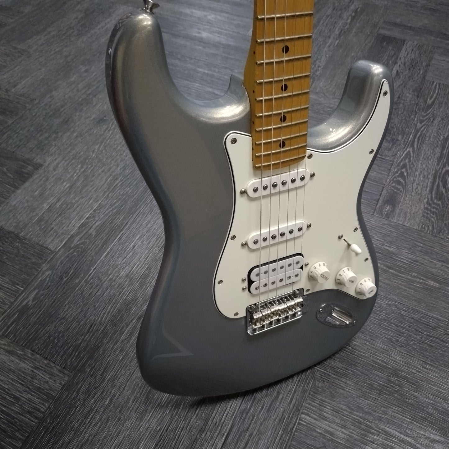 Fender Player Stratocaster® HSS ~ Silver [2022]