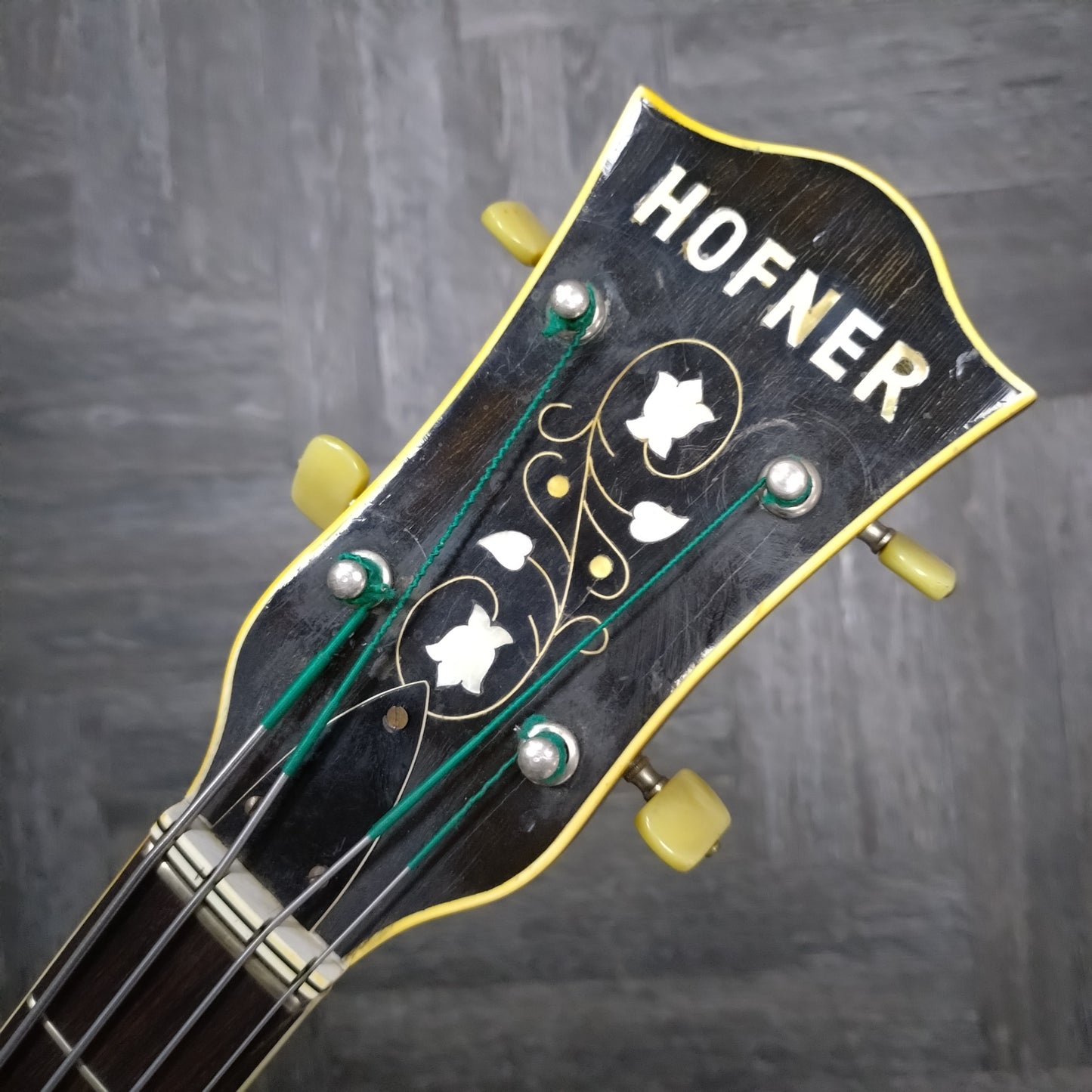 Hofner President Bass ~ Brunette Sunburst [1964]