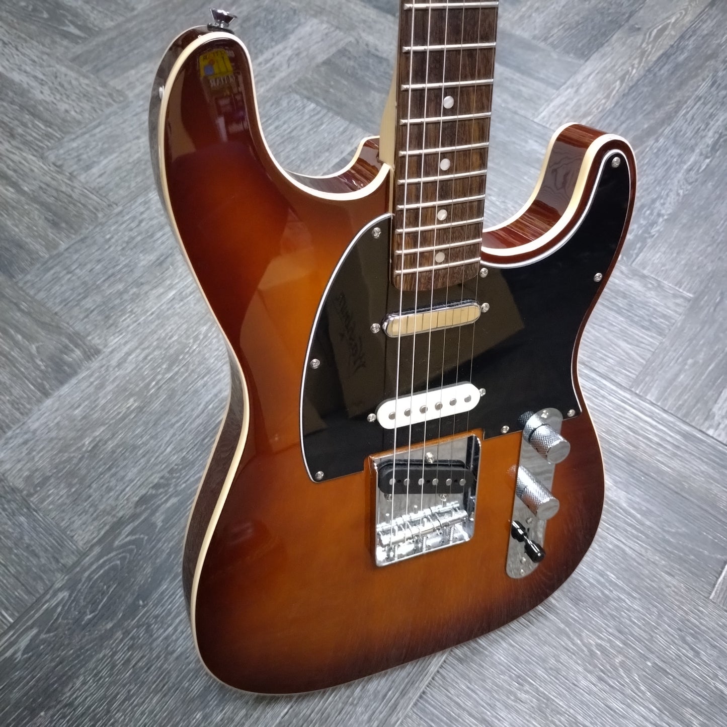 Squier Paranormal Custom Nashville Stratocaster ~ Chocolate 2-Colour Sunburst [2023]