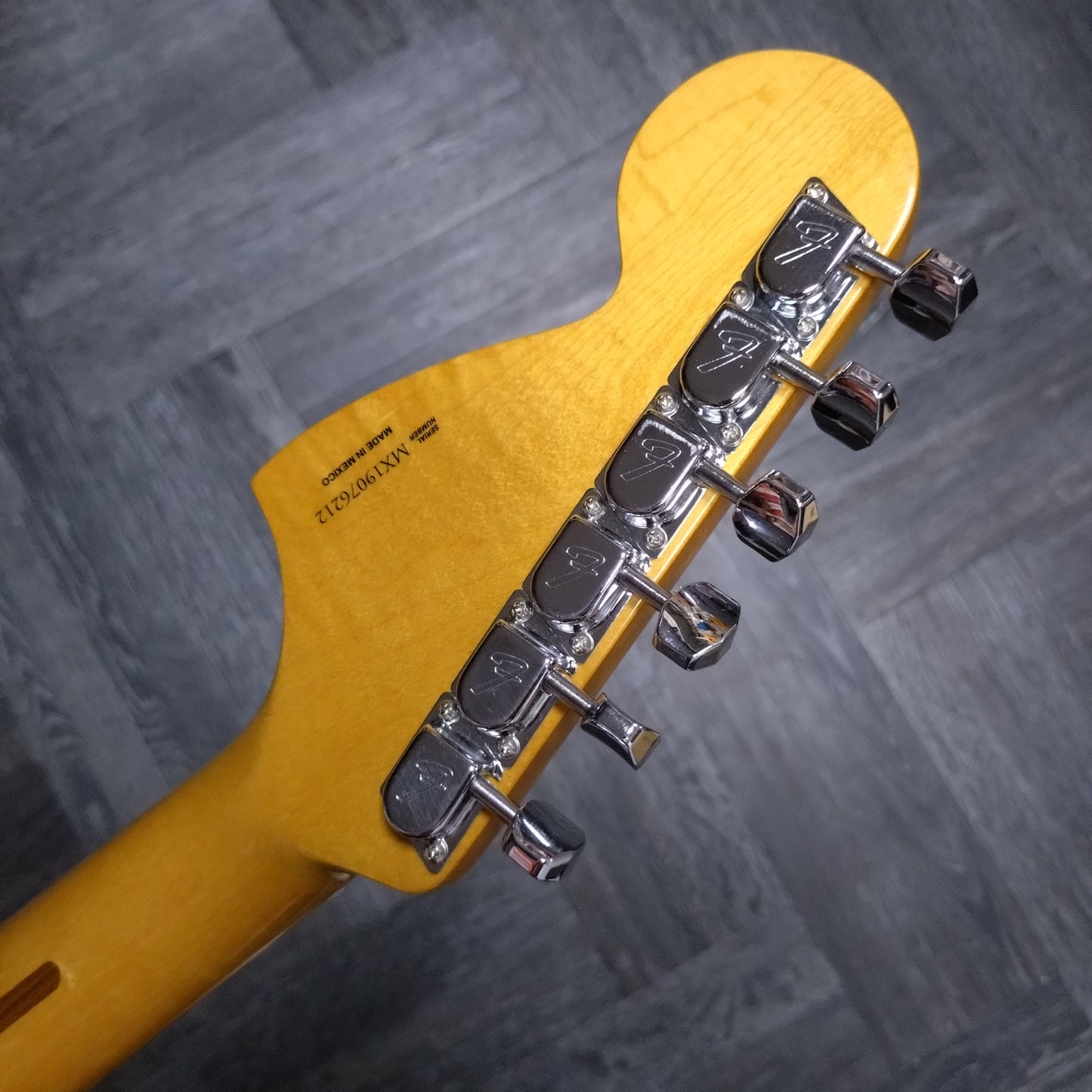 Fender Vintera 70's Stratocaster ~ Aged Natural [2019]