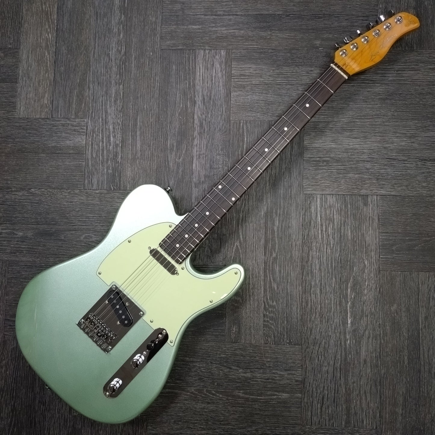 Sire Larry Carlton T3 ~ Surf Green Metallic [2025]