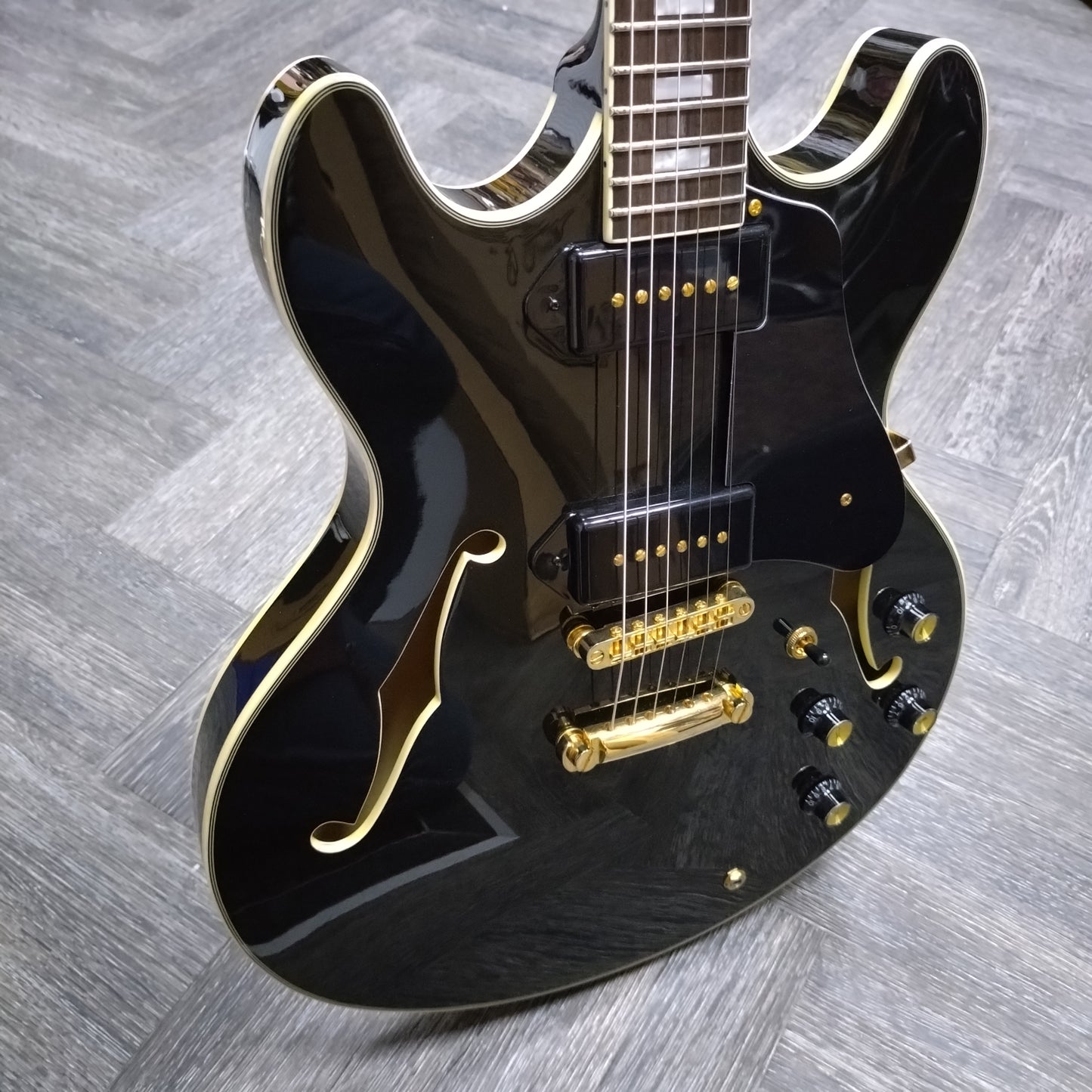 Sire Larry Carlton H7V Semi-Hollow ~ Black [2023]
