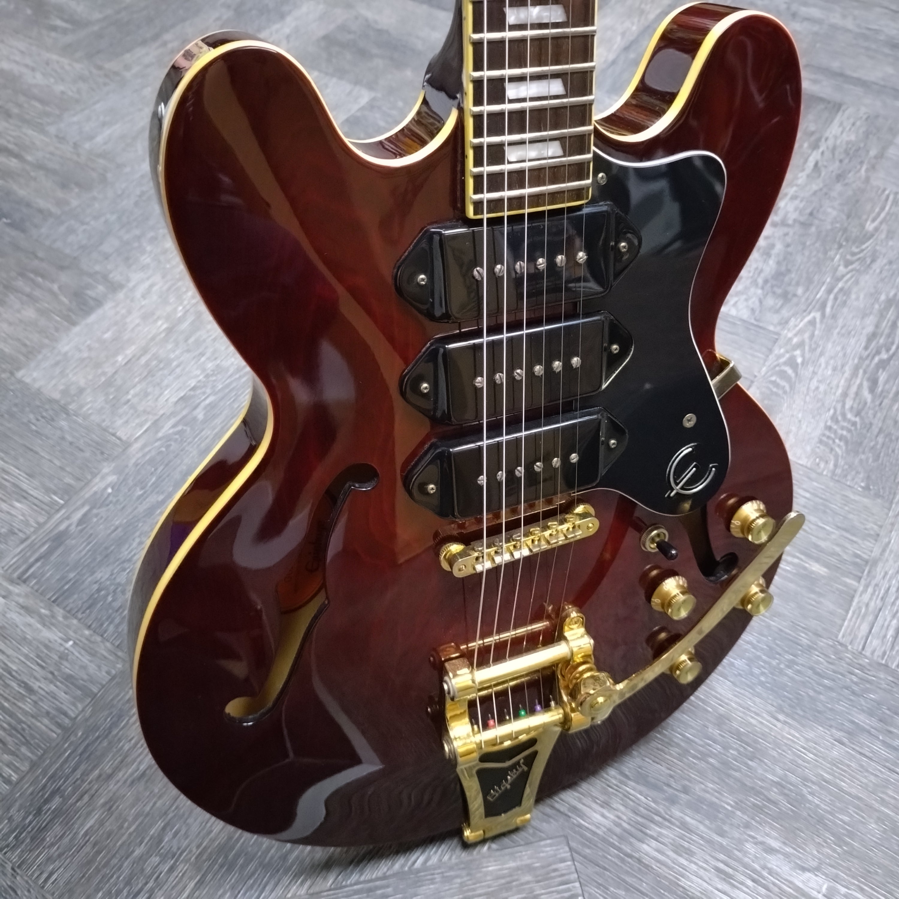 Epiphone Riviera Custom P-93 ~ Wine Red [2016] – Joanie's Music