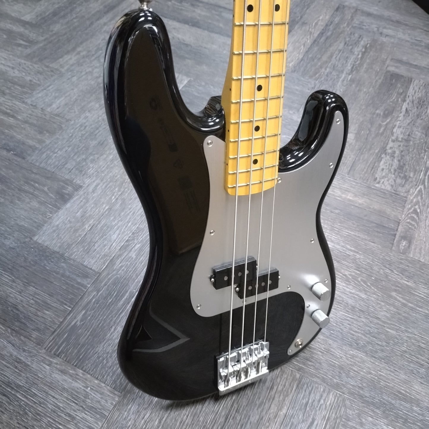 Fender Player Precision Bass ~ Black [2022]
