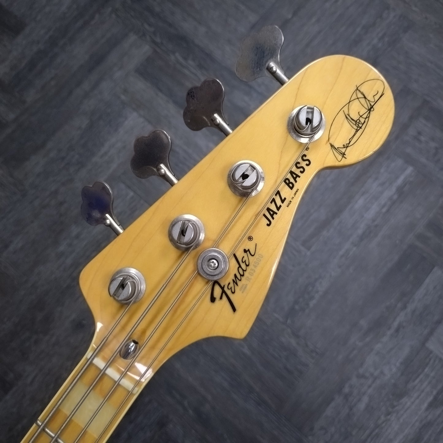 Fender Artist Series Marcus Miller Jazz Bass ~ Natural [2004]