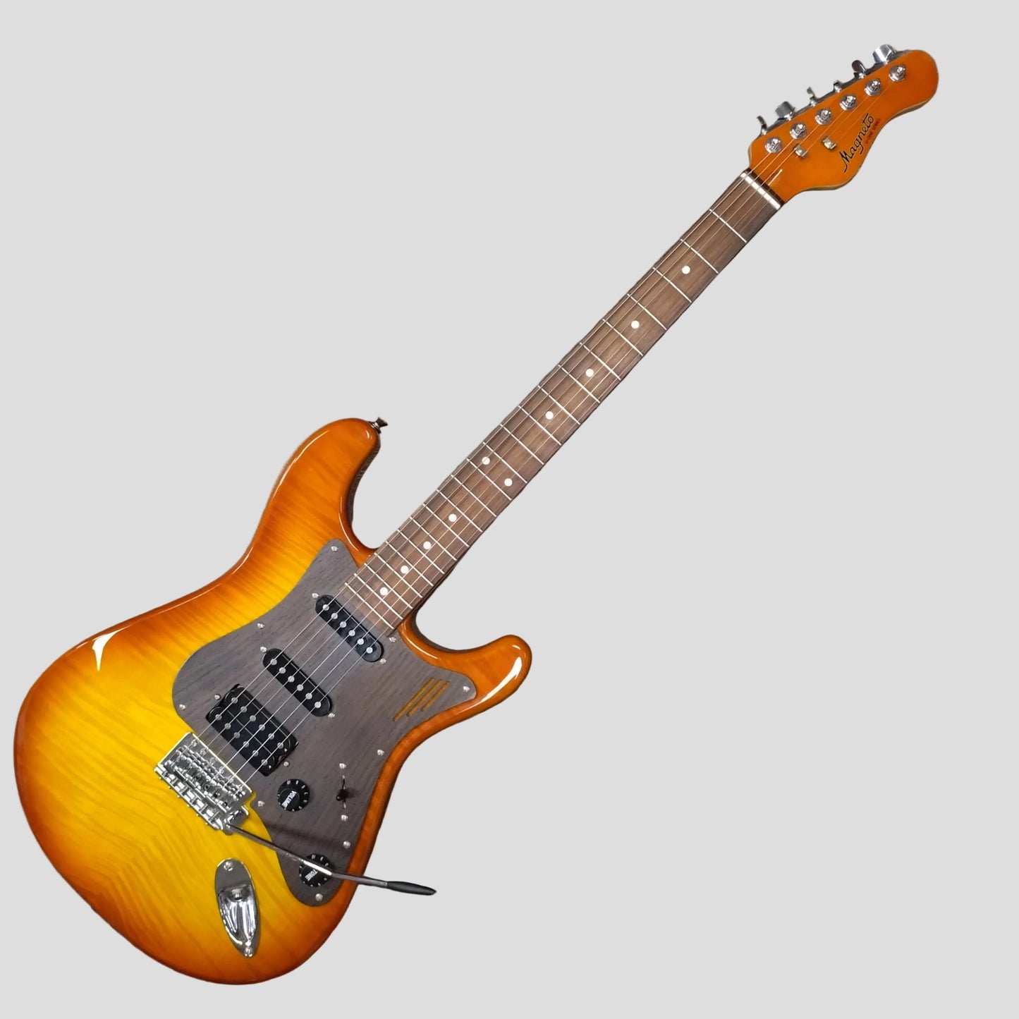 Magneto U-One Sonnet Modern ~ Flamed Amber Burst [2024]