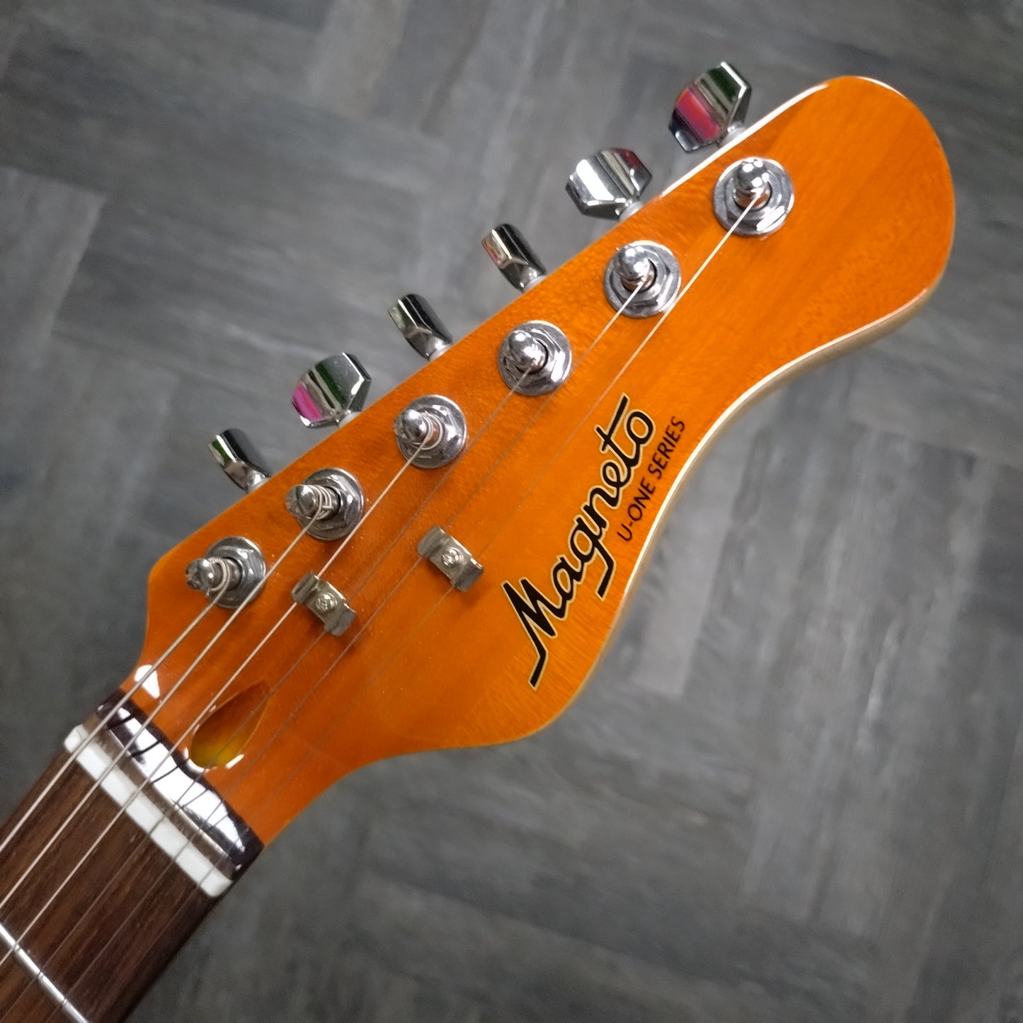 Magneto U-One Sonnet Modern ~ Flamed Amber Burst [2024]