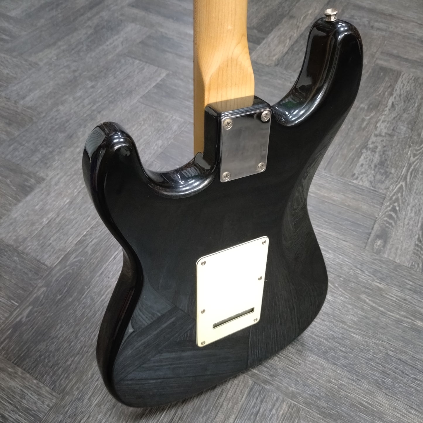 Squier Standard Stratocaster ~ Metallic Black [2000]