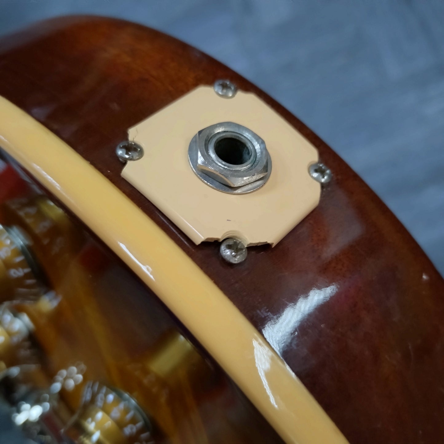 Gibson Les Paul Standard Premium Plus ~ Honeyburst [2007]