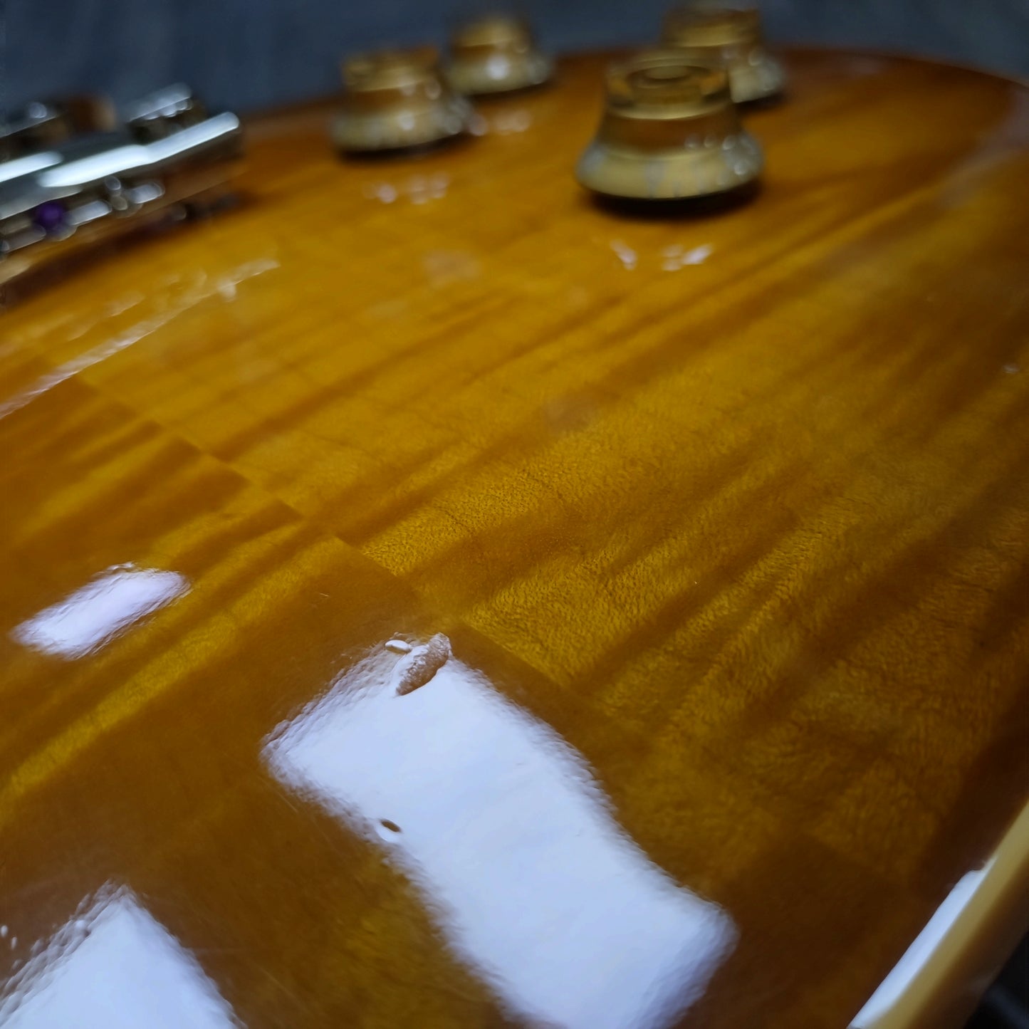 Gibson Les Paul Standard Premium Plus ~ Honeyburst [2007]