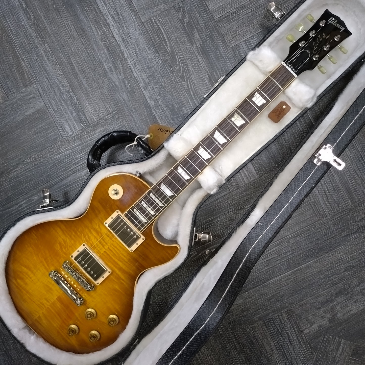 Gibson Les Paul Standard Premium Plus ~ Honeyburst [2007]
