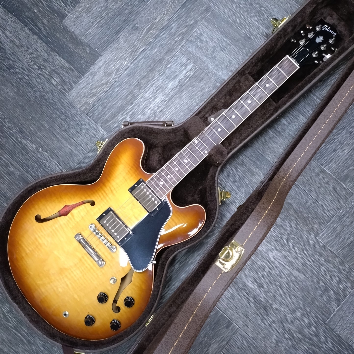 Gibson ES-335 Figured ~ Lightburst [2008]